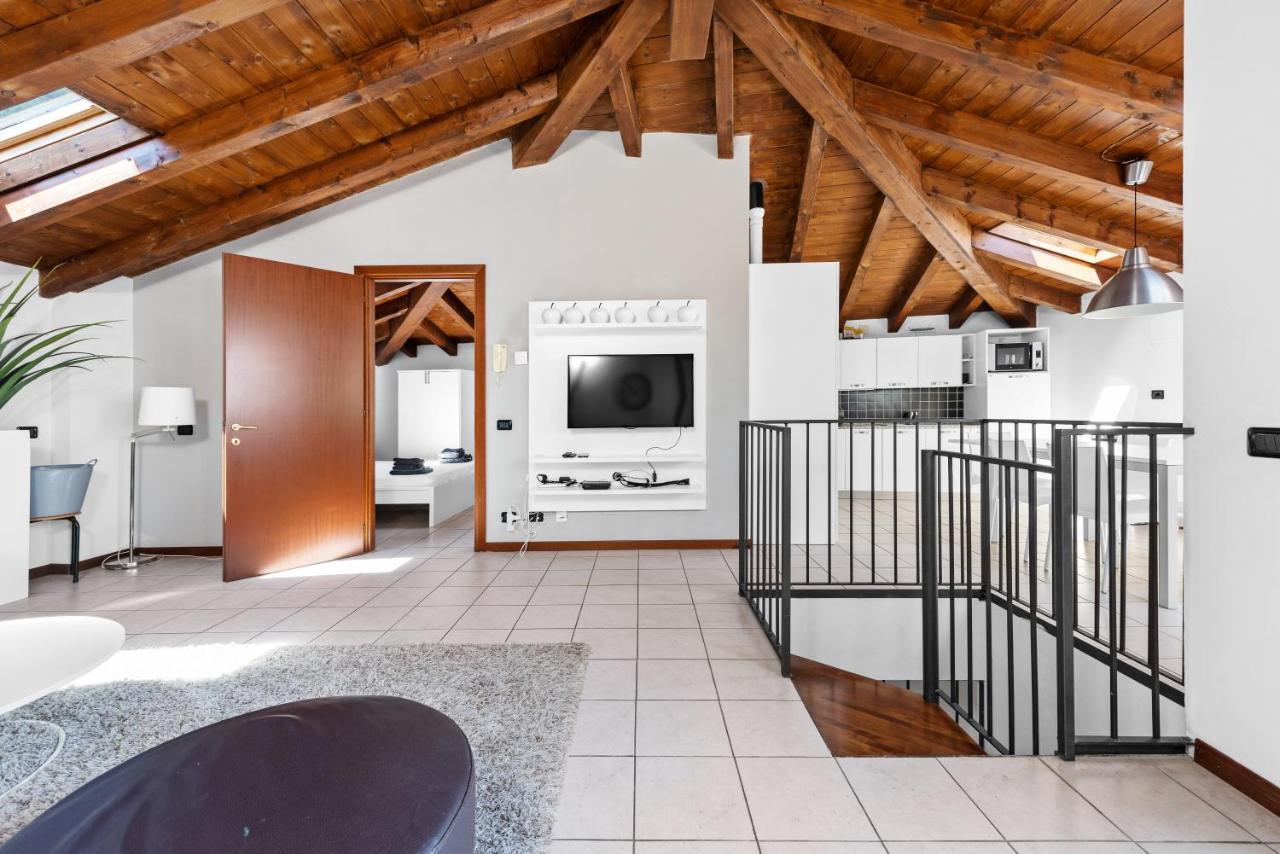 Casacamelia 35, 3 Bdrm With View Lake Como Διαμέρισμα Acquaseria Εξωτερικό φωτογραφία